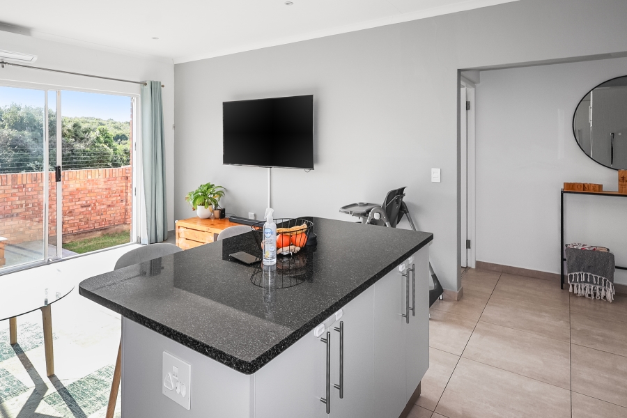 2 Bedroom Property for Sale in Beacon Bay Eastern Cape